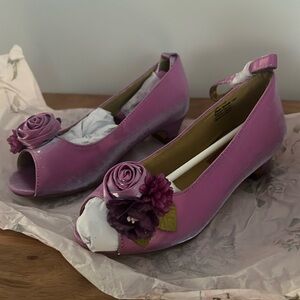 VALERIA HEEL IN IRIDESCENT FUCHSIA